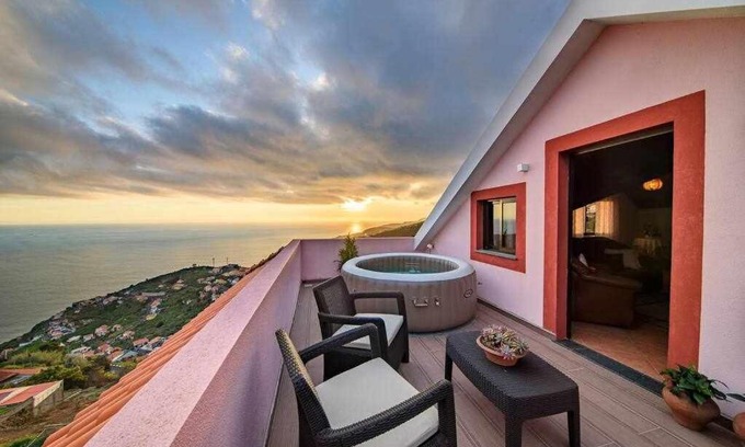 Tabua House | Lombo Cesteiro Guesthouse