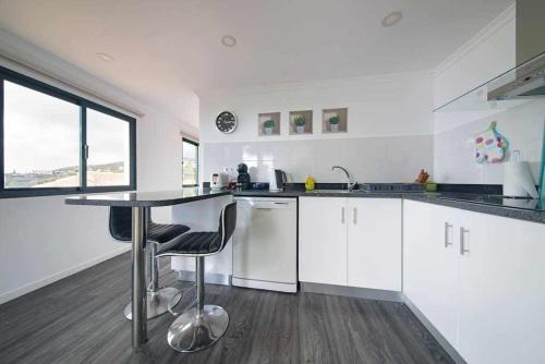 Calheta House | Lombo do Doutor Cottage 1 by Mth