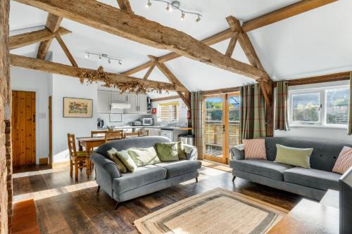 Ledbury House | Long Barn