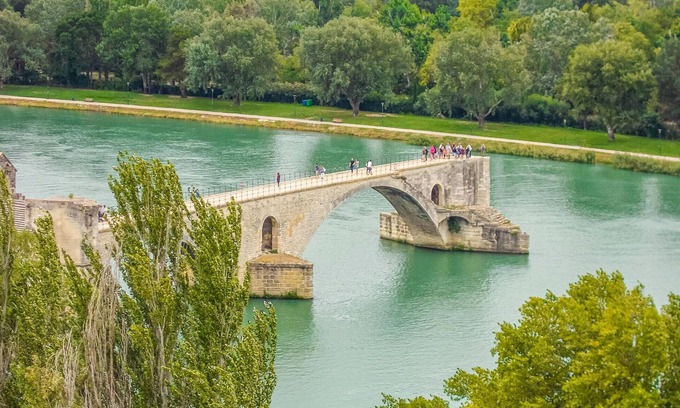 Ansouis House | Look forward to fantastic nature experiences in this vacation home with pool.