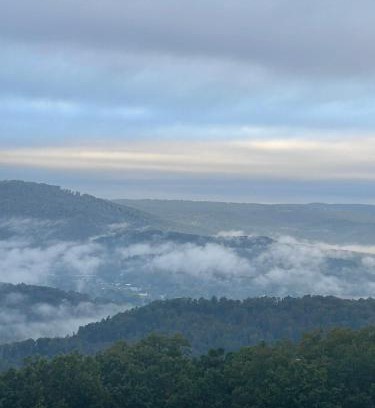 Trenton House | Lookout Mtn cabin with a view