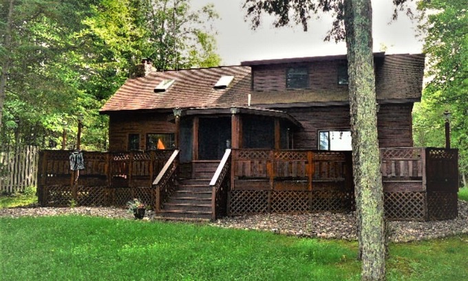 Butternut Cabin | Loon Landing on Schnur Lake | 3 Bed, 1 Bath