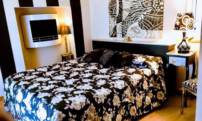 Piazza House | Lori's Inn