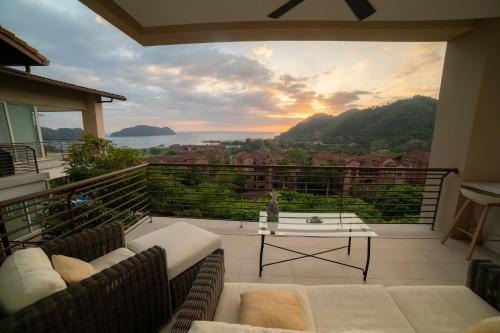 Jaco Apartment | Los Suenos Resort Montecielo 4A by Stay in CR
