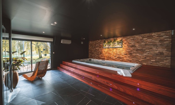 Argentre-du-Plessis Apartment | Love gite with swim spa and naughty space