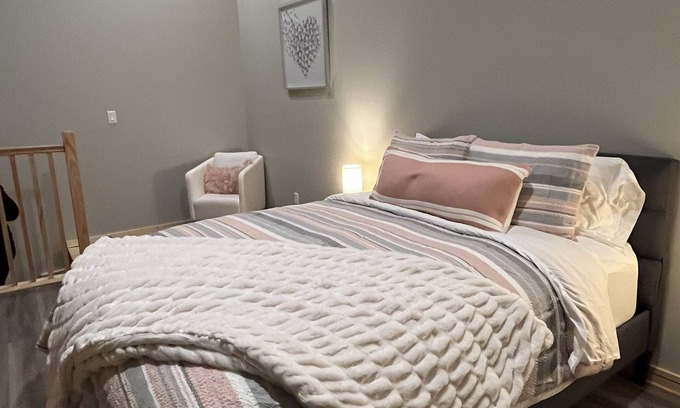 Tyler Cabin | Love is ALL you Need! BRAND New secluded Cabin.