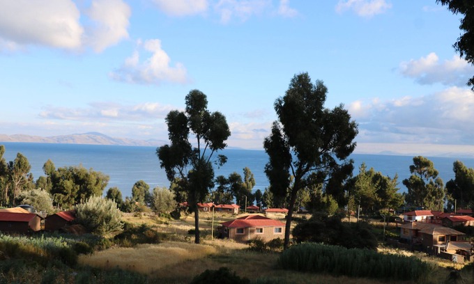 Huillanopampa Bed & Breakfast | LoveLand Amantani Lodge - An Enchanted Place