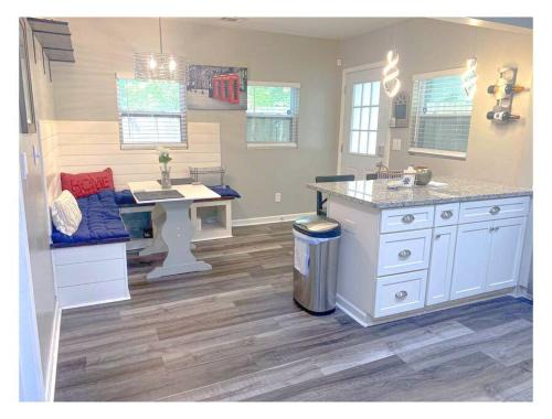 East Point House | Lovely 3BR 3BA Home minutes from Airport/Downtown Atlanta