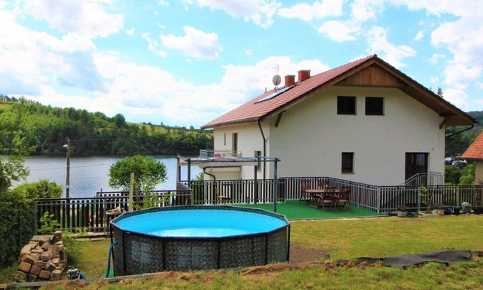 Zupanovice Apartment | Lovely apartment for 2 guests with WIFI, pool, TV, patio and pets allowed