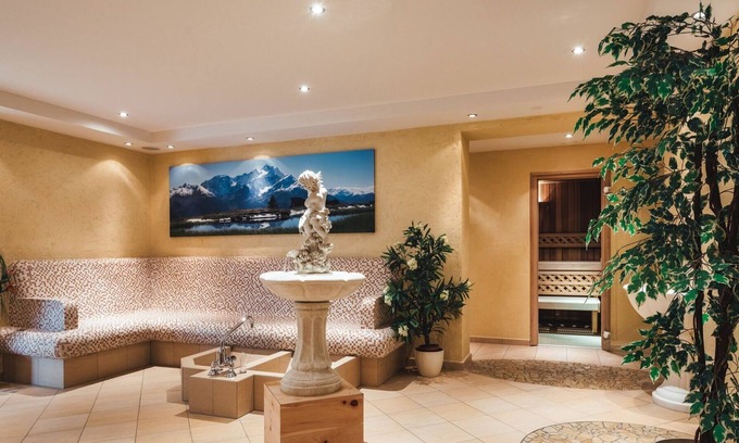 Ladis Apartment | Lovely apartment for 6 people with WIFI, TV, terrace, panoramic view and parking