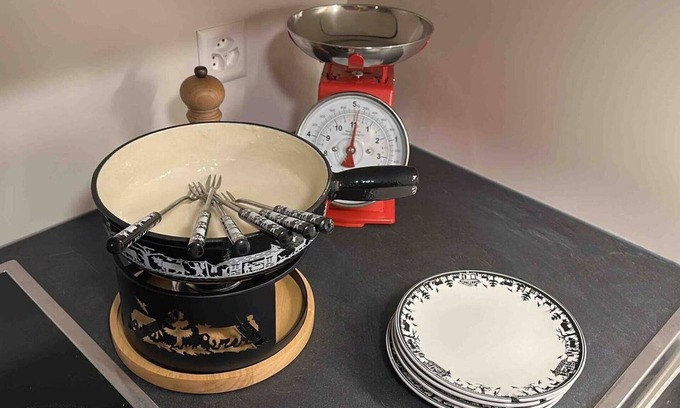 Moerel-Filet Apartment | Lovely apartment for 8 guests with WIFI, TV, balcony and pets allowed