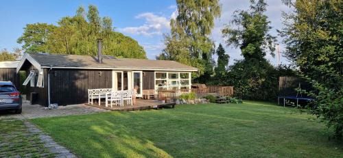 Rodvig Stevns House | Lovely Bright Summer House Close To The Beach