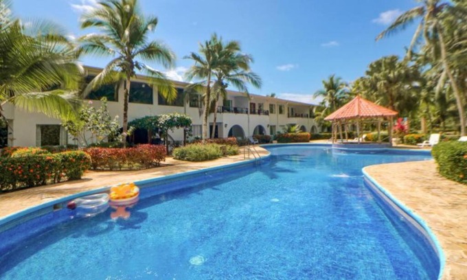 Quepos Apartment | Lovely Condo (8 people): Pools, Tennis Courts, BBQ