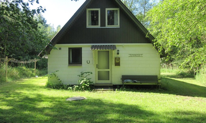 Sillerslev Cottage | Lovely cottage in attractive cottage area in Sillerslevøre.