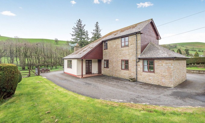 Abercraf Cottage | Lovely detached property in a rural location on the Welsh border.