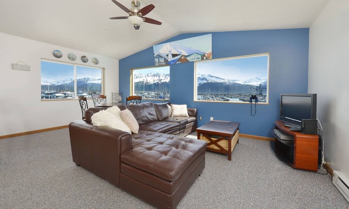 Seward Apartment | Lovely Dockside Apartment! Located right in the Harbor!