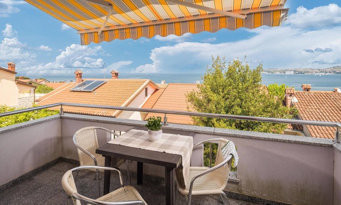 Crveni Vrh House | Lovely home in Crveni Vrh with WiFi