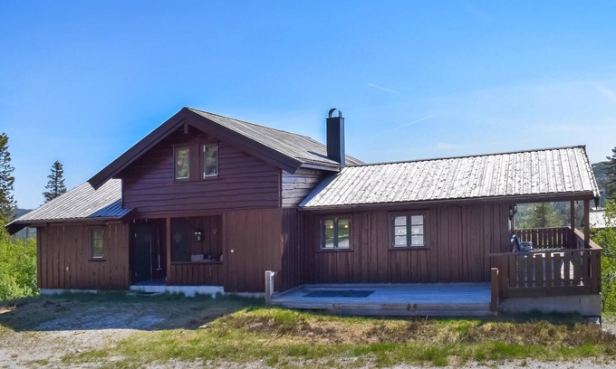 Tokke House | Lovely home in Dalen with sauna