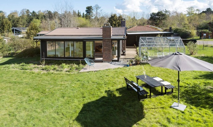 Ordrup House | Lovely home in Fårevejle with WiFi