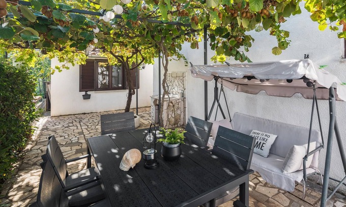 Kukci House | Lovely home in Kukci with WiFi