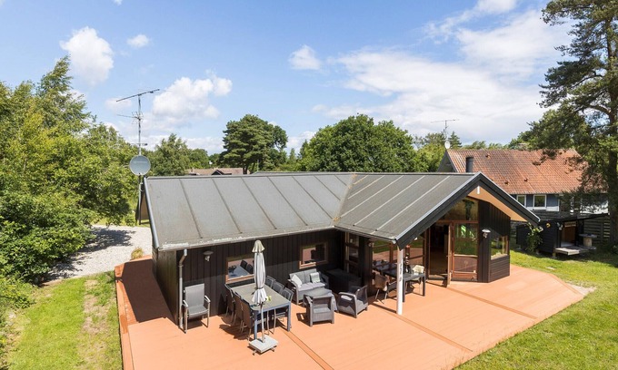 Ørsted House | Lovely home in ørsted with sauna