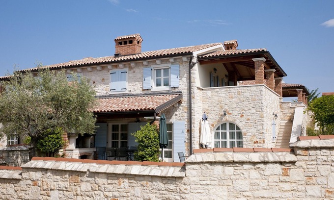 Vabriga Villa | Lovely Stone House with Own Pool in Quiet Village