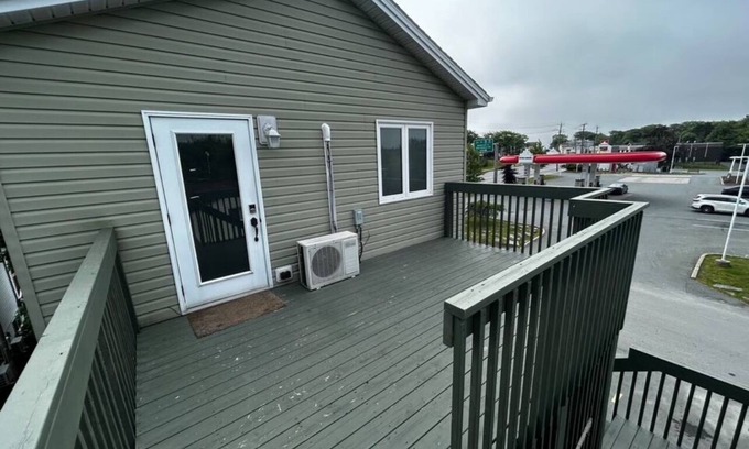 Halifax House | Lovely two bedroom apartment with AC & Patio