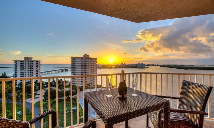 Fort Myers Beach Apartment | Lovers Key Resort