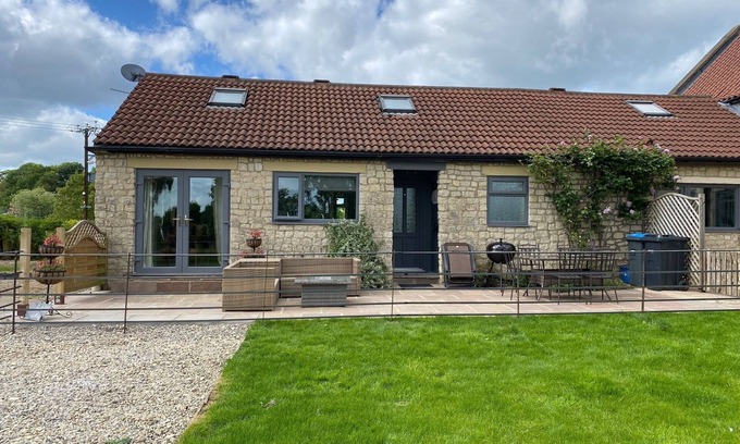 Brandsby Cottage | Lovey cosy cottage in the perfect setting