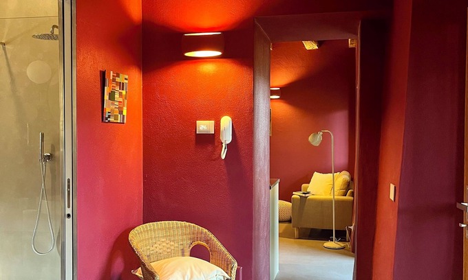 Borgosesia Apartment | LoVi House, App. Bacchus. A finely renovated accommodation for Roman couples