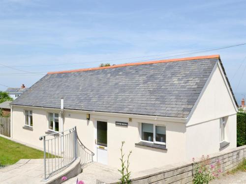 Port Isaac House | Lower Moon