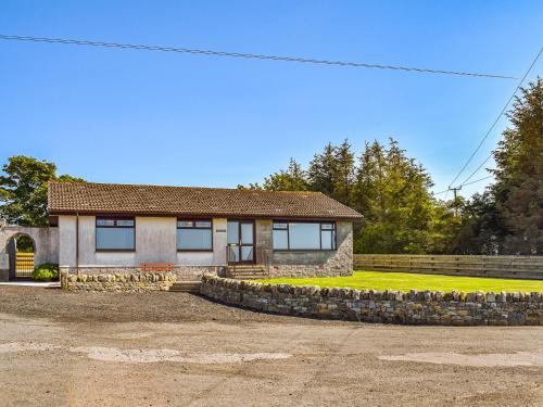Cumnock House | Lowesmuir Cottage