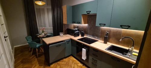 Jaroslaw Apartment | Lucia