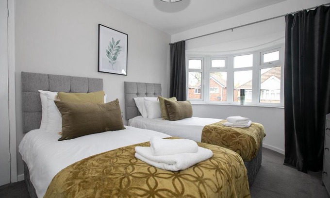 Melton Mowbray House | Ludlow Drive a 3 bed Contractor family Town house in melton Mowbray