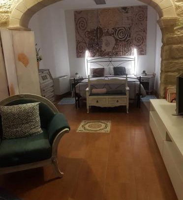 Tula Bed & Breakfast | Lughera b&b