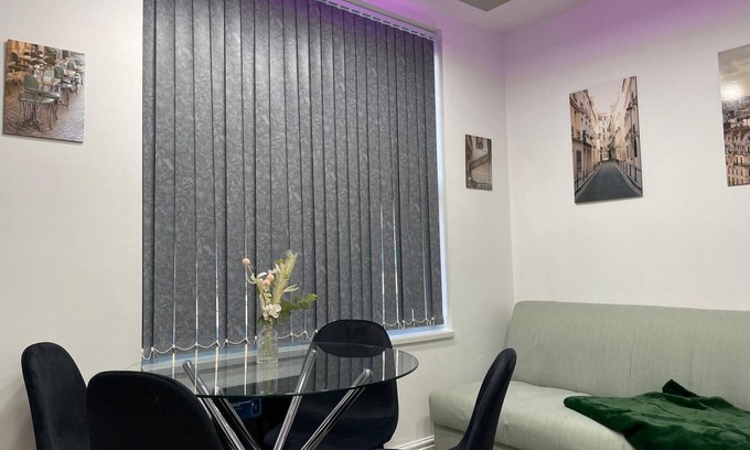 Harehills Apartment | Luis Apartments in Leeds