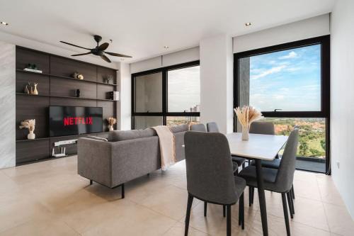Tropicana Apartment | Lumi Tropicana PS4 GolfCourseView 3Bedroom 8pax
