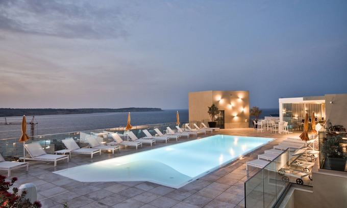 Għadira Hotel | Luna Holiday Complex