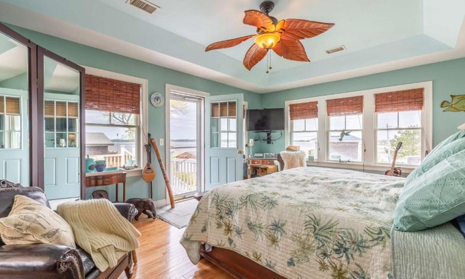 Newburyport House | Luney Dunes Penthouse