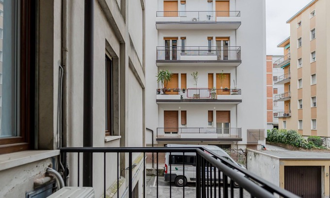 San Zeno Apartment | Lungo Adige Bright Apt Near Borgo Trento Hospital!