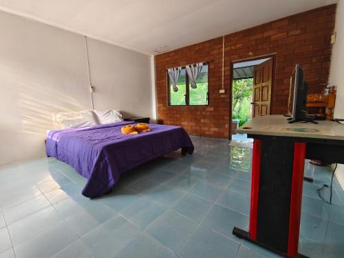 Song Phi Nong House | LungYod Guest House