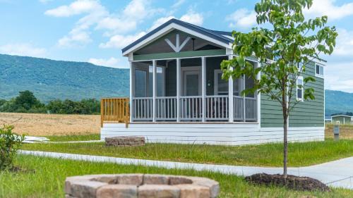 Luray House | Luray RV Resort on Shenandoah River
