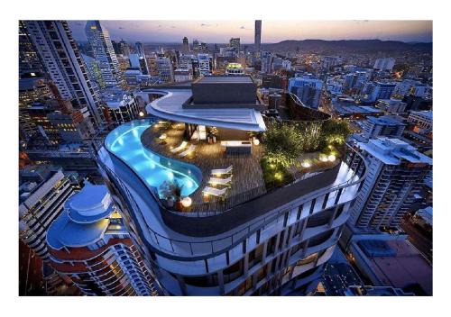Brisbane Central Business District Apartment | Lux 24th floor 2br 2bath, Infinity pool, Gym, Wifi