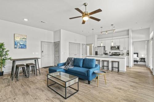 Montopolis Apartment | LUX 2B2B with Pool & Parking near the Heart of Austin