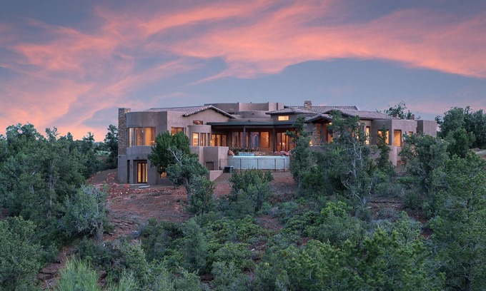 West Sedona House | Lux 360 Views, Pool & Hot Tub! Sky Dancer - S019