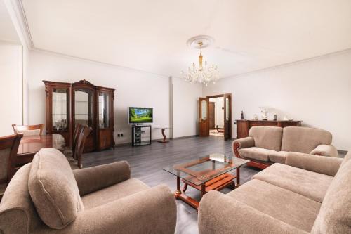 Kentron Apartment | Lux Apartment On Amiryan Street, 2 Bedrooms, 2 Bathrooms, Open Balcony