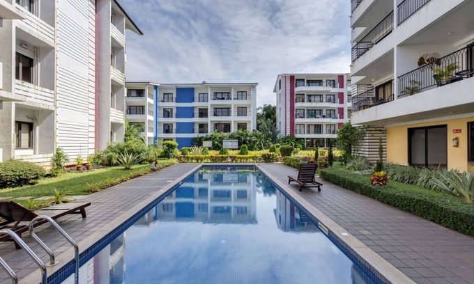 Saunta Vaddo Apartment | Luxe 1bhk w Pool Sauna 1km to the Beach