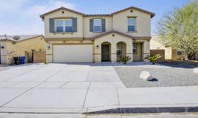 Victorville House | Luxe 4BR in Victorville w/ Basketball & Firepit