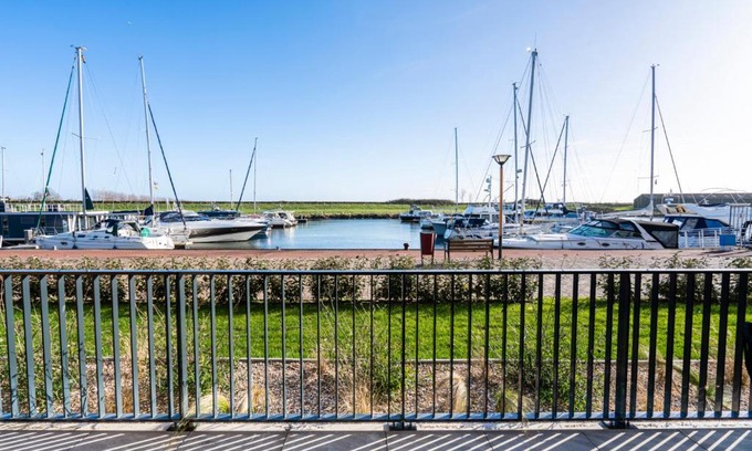 Kamperland Apartment | Luxe appartement in haven Marina Kamperland - 2 badkamers