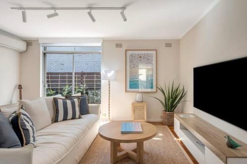 Mosman House | Luxe-Coastal Balmoral Townhouse